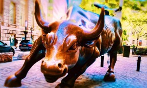 据报道，又现“补息”策略，银行理财借“时间差”​抬升收益