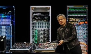 简而言之，抖音官宣周杰伦入驻！取名周同学、头像为玩偶造型